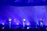 人気画像5位は「THE RAMPAGEが新曲連発！『LIVE×ONLINE』ロケットスタート切る」より、「Starlight」を披露するTHE RAMPAGE from EXILE TRIBE。（写真提供：LDH JAPAN）