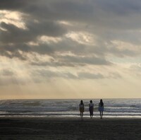 「あしたに向かうダイアリー」ミュージックビデオ撮影のオフショット。