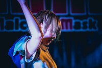 momo（写真提供：エイジアプロモーション）