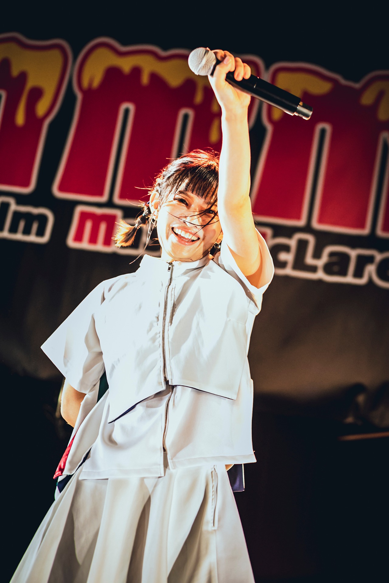 shino（写真提供：エイジアプロモーション）