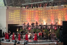 私立恵比寿中学「エビ中 秋麗と轡虫と音楽のこだま 題して『ちゅうおん』2020」の様子。