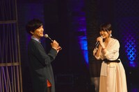 左から森山直太朗、吉岡聖恵（Vo / いきものがかり）。