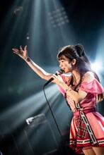 ぱいぱいでか美（Photo by Masayo）