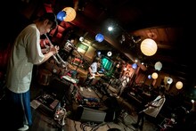 くるりのライブの様子。（撮影：井上嘉和）