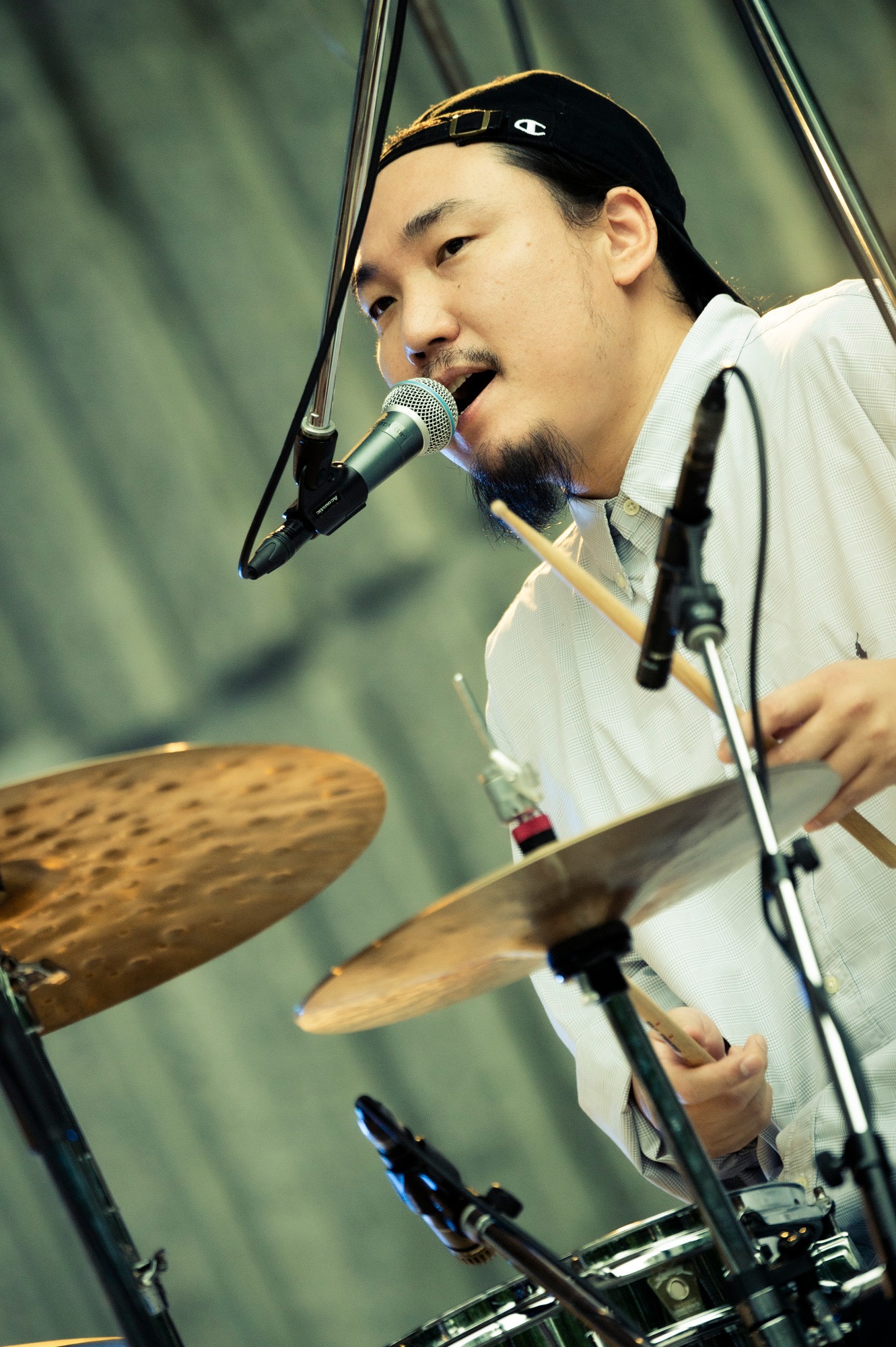 宮原“TOYIN”良太（Dr）（撮影：田中聖太郎）