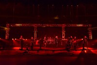 JAM ProjectとALI PROJECTのコラボステージの様子。