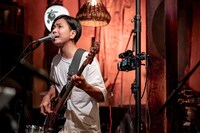 佐藤征史（B, Vo）（撮影：井上嘉和）