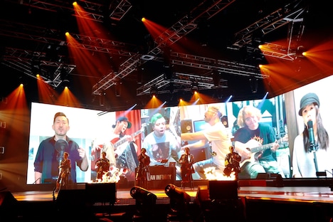 DOBERMAN INFINITY「LIVE×ONLINE IMAGINATION」の様子。（写真提供：LDH JAPAN）