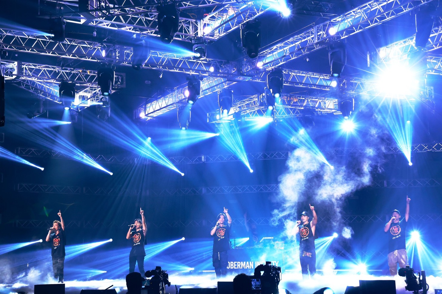 DOBERMAN INFINITY「LIVE×ONLINE IMAGINATION」の様子。（写真提供：LDH JAPAN）
