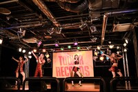 フィロソフィーのダンス「ドント・ストップ・ザ・ダンス」発売記念ライブの様子。（Photo by Yusuke Satou）