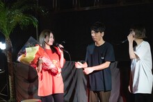 ドリカヨに4周年を祝福される脇田もなり。