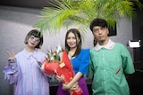 左からKAYO-CHAAAN、脇田もなり、Dorian。