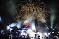 WANIMA「COMINATCHA!! TOUR FINAL at ZOZO MARINE STADIUM」の様子。（撮影：瀧本JON...行秀）