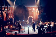 「sumika Online Live『Little Crown 2020』」の様子。（撮影：後藤壮太郎）