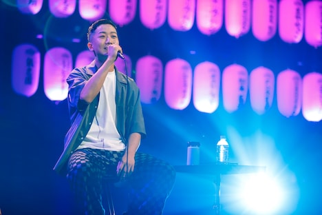 瑛人（撮影：上山陽介）