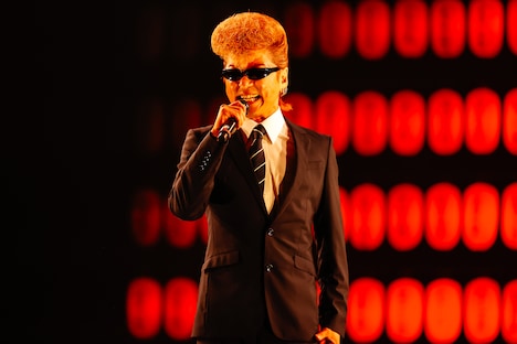 開会宣言を行う綾小路翔（氣志團）。（撮影：上山陽介）