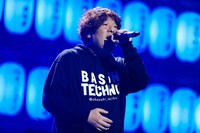 岡崎体育（撮影：上山陽介）