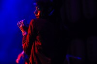 アヴちゃん（女王蜂）（撮影：上山陽介）