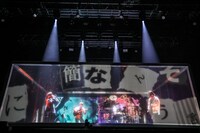 THE ORAL CIGARETTES（撮影：鈴木公平）