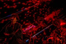 山中拓也（Vo, G）（撮影：鈴木公平）