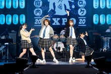 ももいろクローバーZ（Photo by Ryuya Amao）