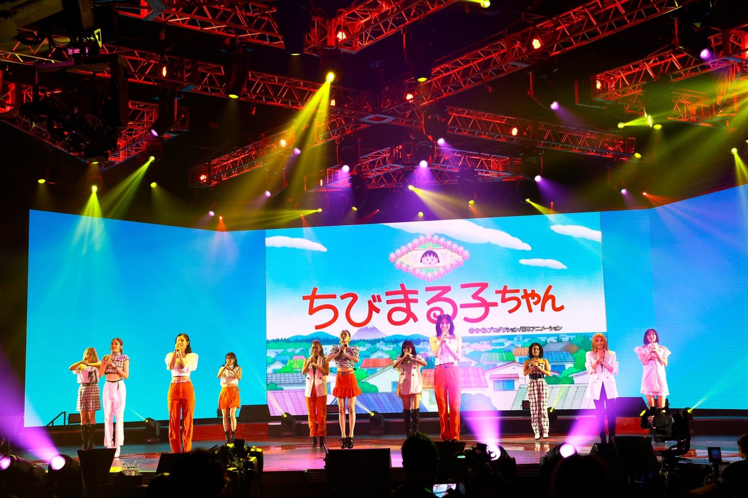 E-girls（写真提供：LDH JAPAN）