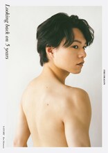 デジタルブック「SUPER★DRAGON 5th Anniversary『9-STORY』」より志村玲於。 (c) SDP