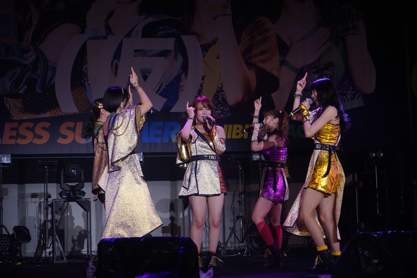 「アップアップガールズ（仮）ENDLESS SUMMER」の様子。