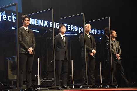 左から片寄涼太、佐野玲於、関口メンディー、EXILE HIRO。