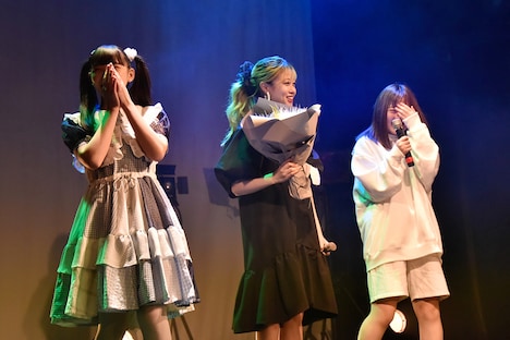 左から寿々木ここね、カイ、朝倉みずほ。（撮影：畔柳純子）