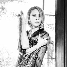 YOSHIKI「XY」より。