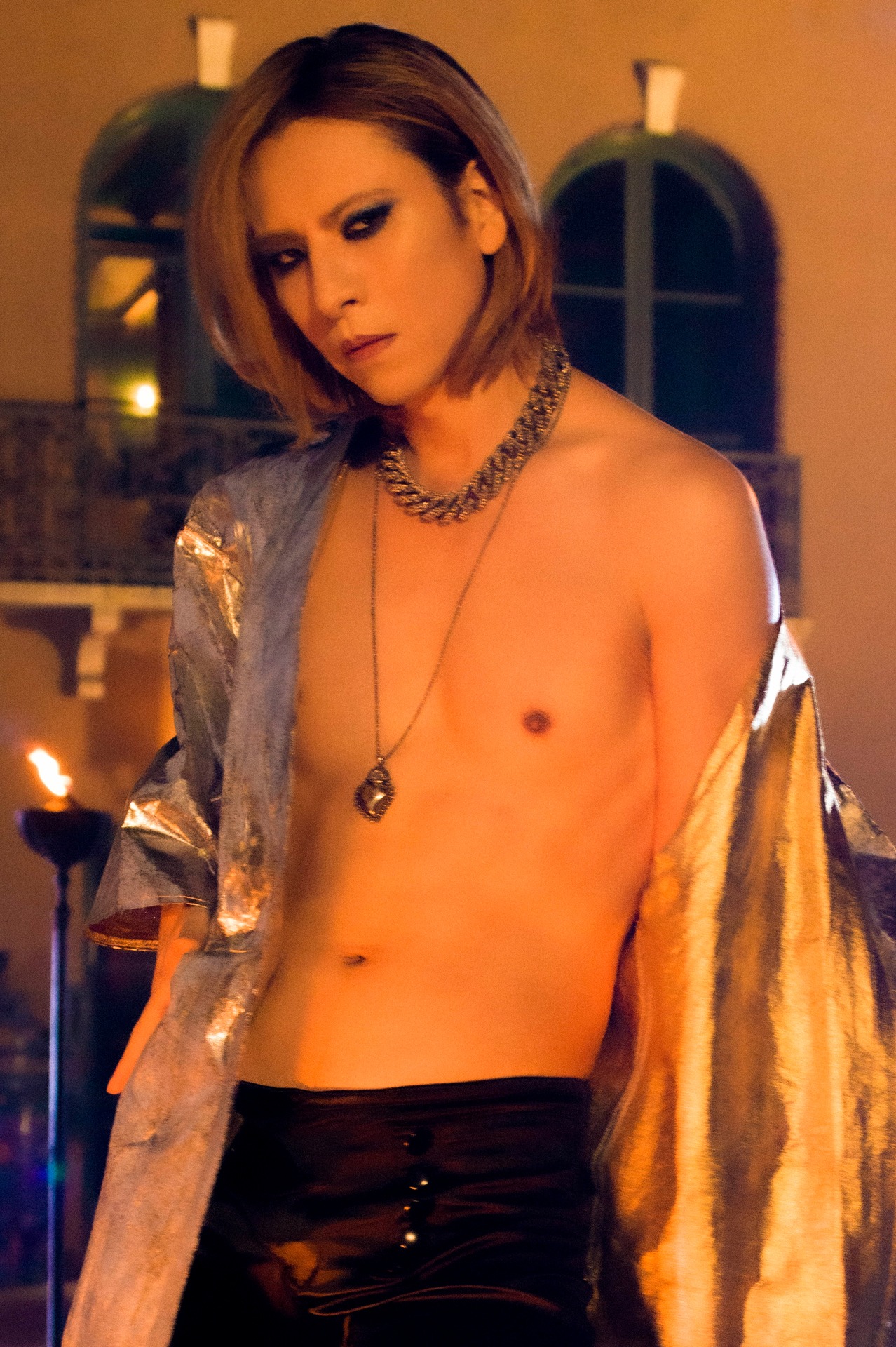 YOSHIKI「XY」より。