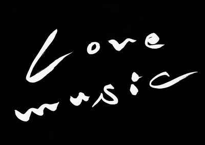 「Love music」ロゴ