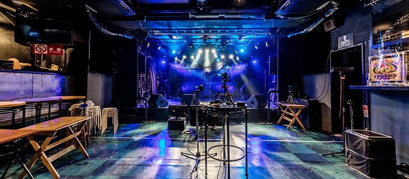 東京・秋葉原CLUB GOODMANのステージとフロア。