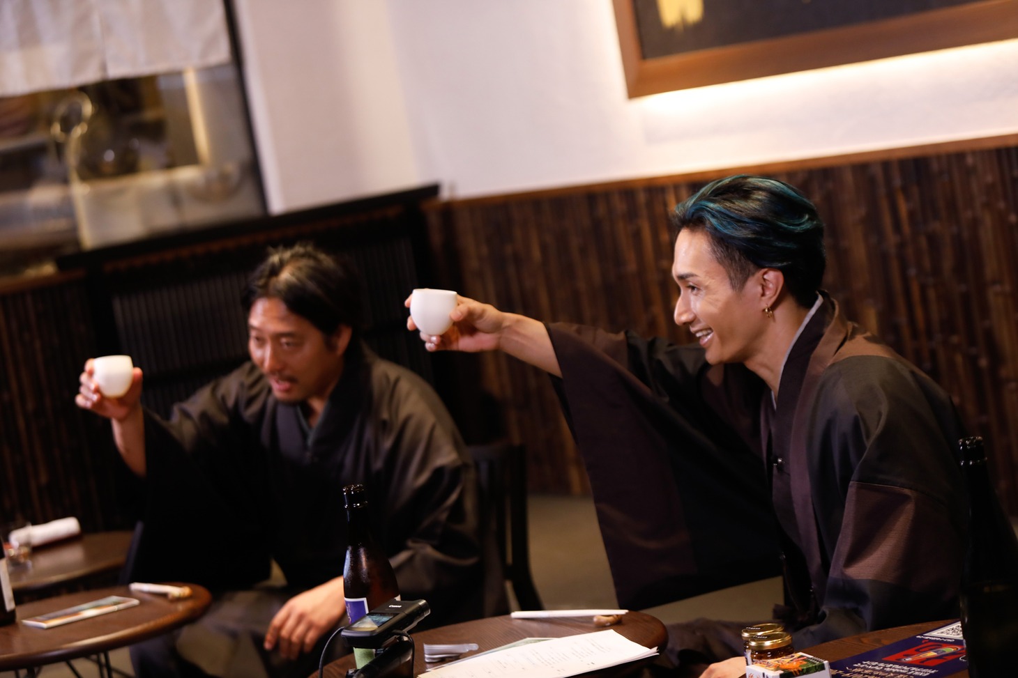 左から松本日出彦氏、橘ケンチ。