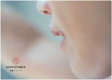 「SOPHISTANCE」広告ビジュアルより、高城れに（ももいろクローバーZ）。