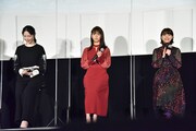 左から美村里江、多部未華子、岸井ゆきの。