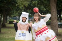 左からもももいろクローバーＺの高城れに、玉井詩織。