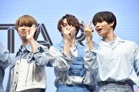 左から白岩瑠姫、鶴房汐恩、與那城奨。