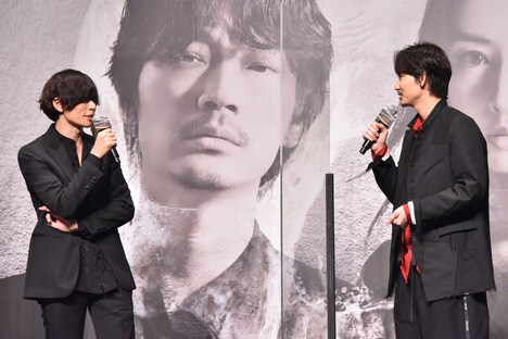 川上洋平と綾野剛。