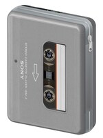 「WalkmanII」を模したポーチ。