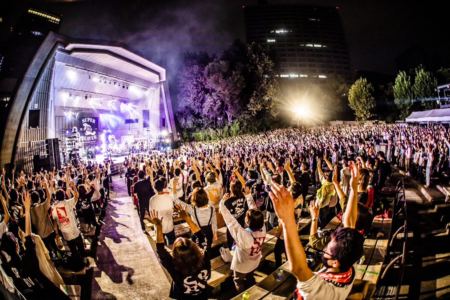 「SUPER BEAVER 15th Anniversary 都会のラクダSP～ラクダビルディング＆ビルディング～」の様子。（撮影：青木カズロー）