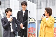 左から伊藤健太郎、浅香航大、北村匠海。