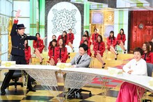 左から中居正広、郷ひろみ、大竹しのぶ。 (c)TBS