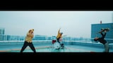 TRI4TH「For The Loser feat. KEMURI HORNS」ミュージックビデオのワンシーン。