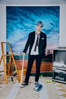 TOMORROW X TOGETHER「minisode1 : Blue Hour」コンセプトフォトARバージョンよりSOOBIN。