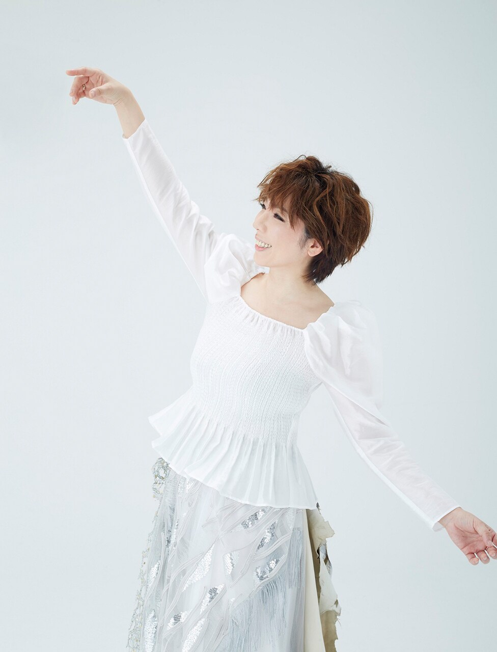 秋の切なさ感じる岡本真夜オンラインライブ