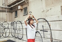 「らんま1/2」グッズを着用したブラジル（MIGMA SHELTER）。