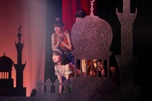 里吉うたの（上段左）、江口紗耶（上段右）、小林萌花（下段左）、KANA∞（下段右）。