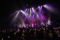 小林歌穂生誕ソロライブ「ぽーランド5!!!!!」の様子。